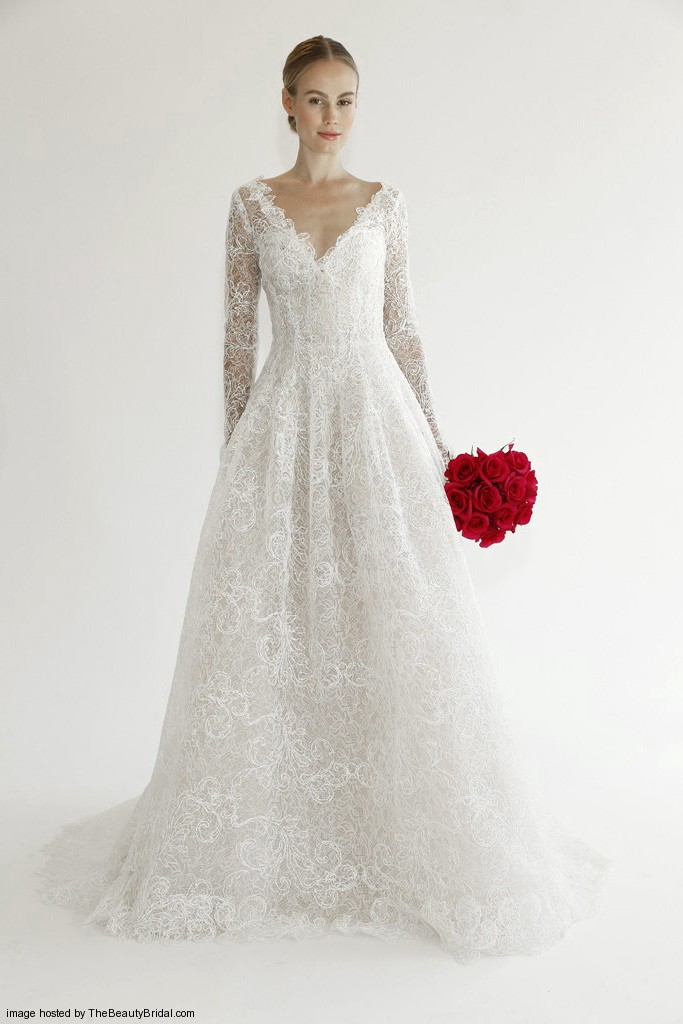 Oscar de la Renta Fall 2015 delicate lace A line bridal dress with long sleeves and a V neck