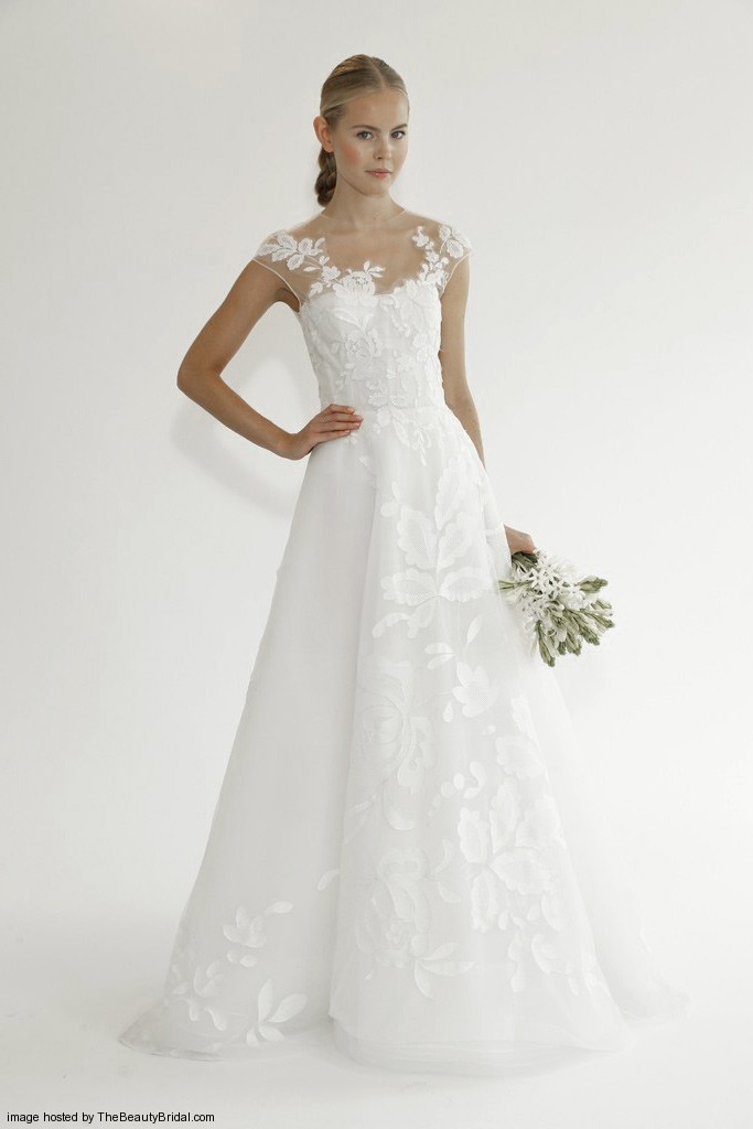 Oscar de la Renta Fall 2015 lace A line wedding dress with a elegant sheer neckline