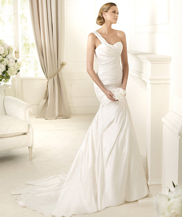 Pronovias 2013 Wedding Gown DAKOTA