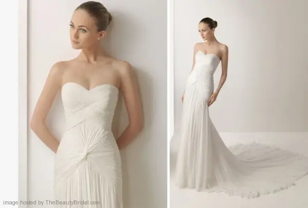 Rosa Clara long train Grecian bridal dress 600x406 1