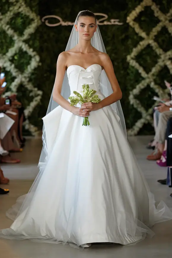 Spring 2013 Oscar de la Renta Wedding Dress