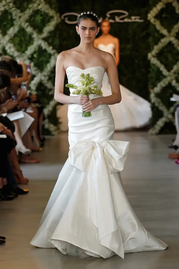 Spring 2013 Oscar de la Renta Wedding Gown