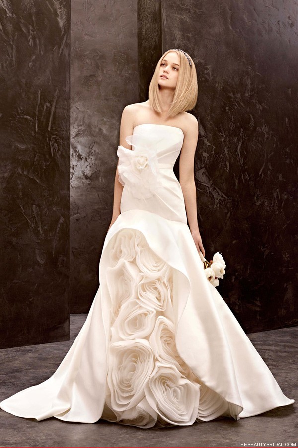 Vera Wang Fall 2012 Strapless bridal gown with organza rosettes