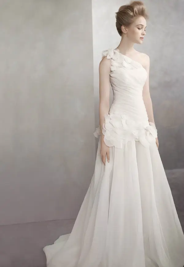 Vera Wang One Shoulder Wedding Gown